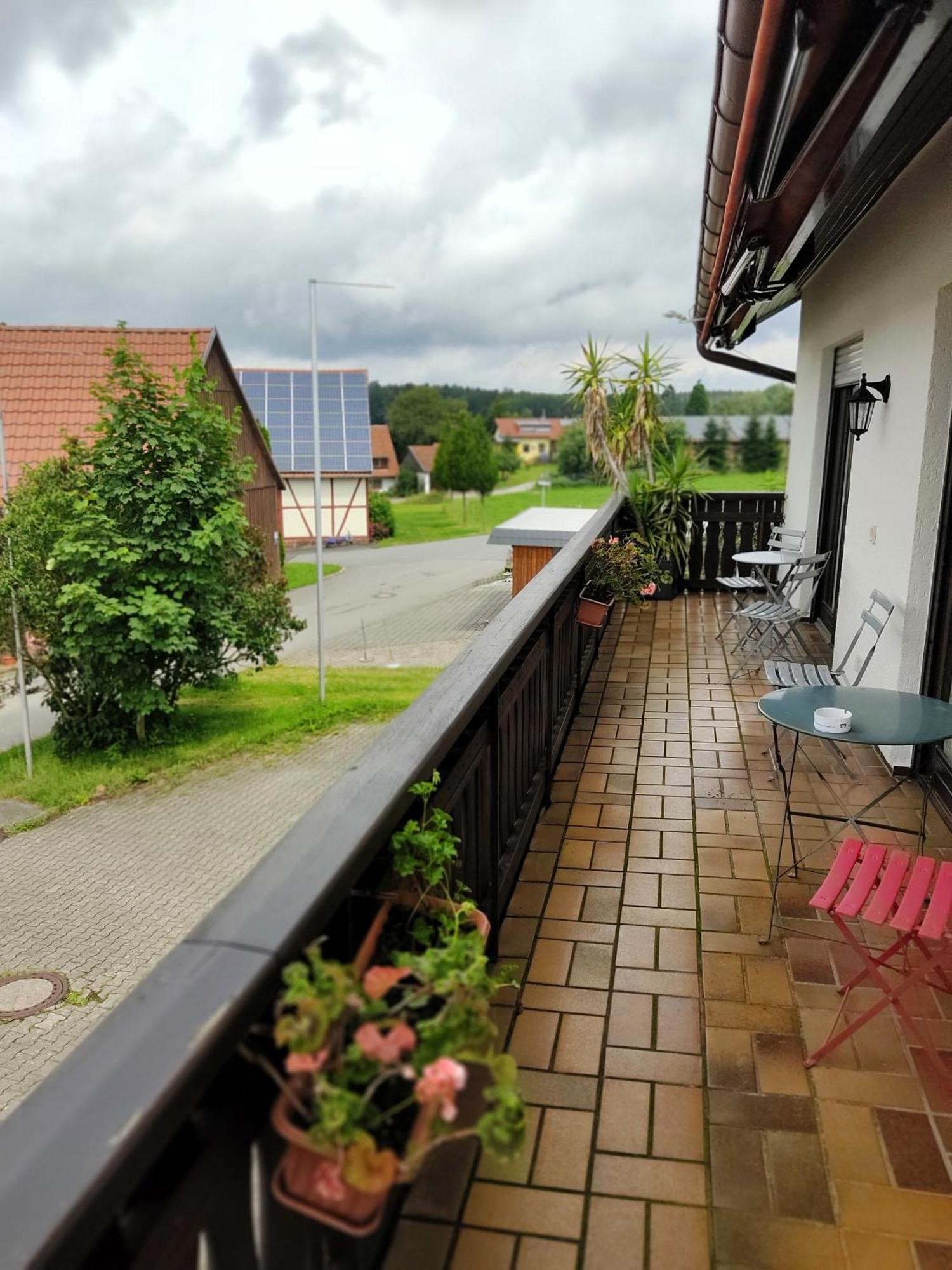 Gruenvogels Landgasthof Zum Gruenen Baum Oberzent Kültér fotó